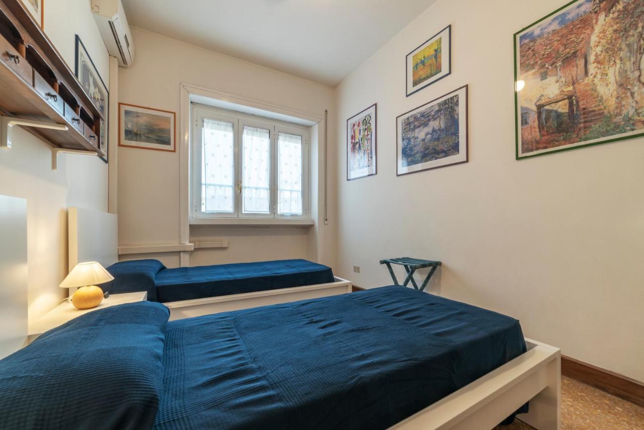 Roomy And Bright Apartment With Terrace Róma Kültér fotó
